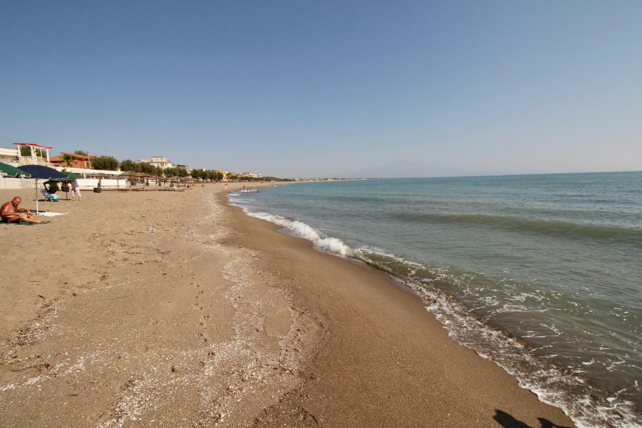 Katana Suites Beach Аньоне-Баньи Экстерьер фото